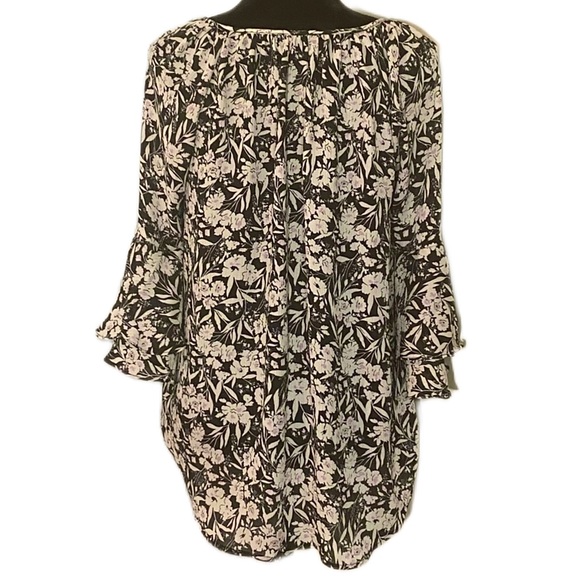 💐CHAPS FLORAL CHIFFON FLUTTER-SLEEVE TUNIC💐 - Picture 4 of 4